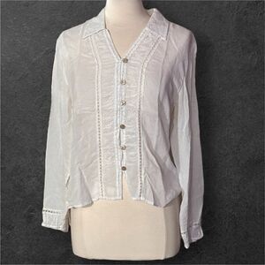 J.Jill Women’s Lace Button Down White Shirt in the Size Medium